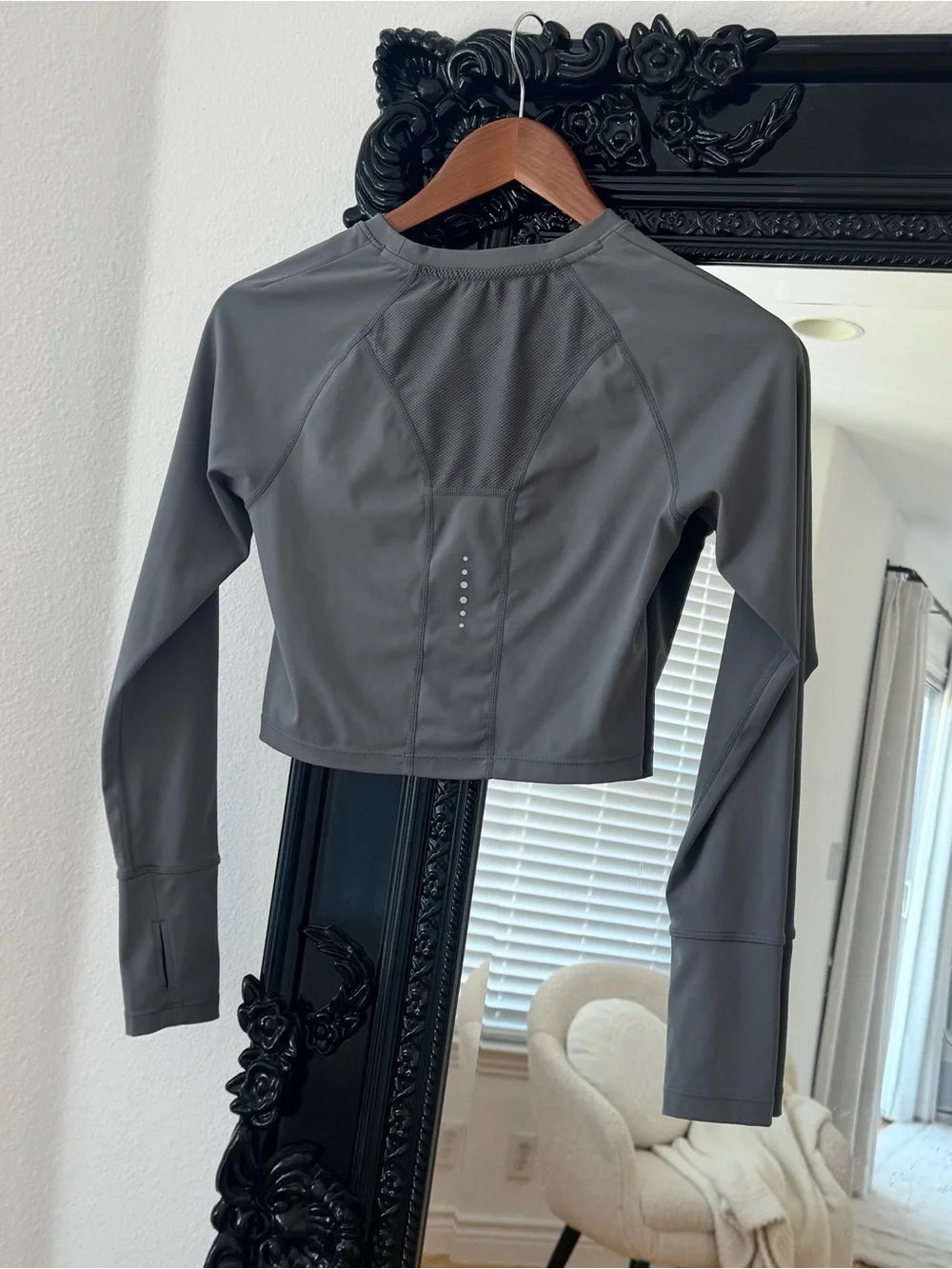 BALEAF | Women’s Gray Long Sleeve Cropped Athletic Top - Picture 2 of 6